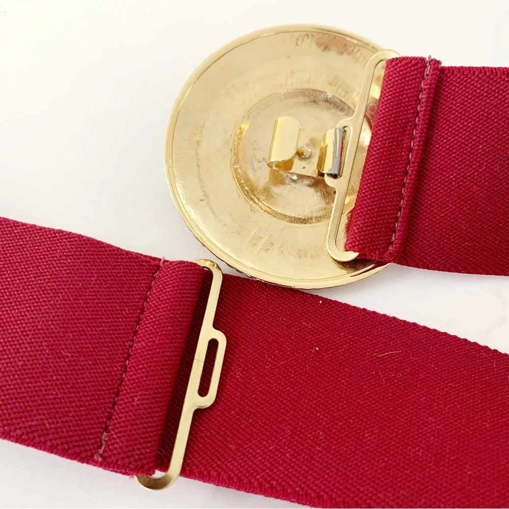 Round Gold Toned Metal Buckle Elastic Stretch Belt In Cherry Red NEW